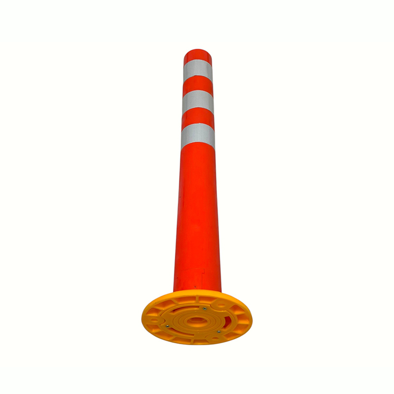 Flexibilní PVC vymezovací sloupek s reflexními límci