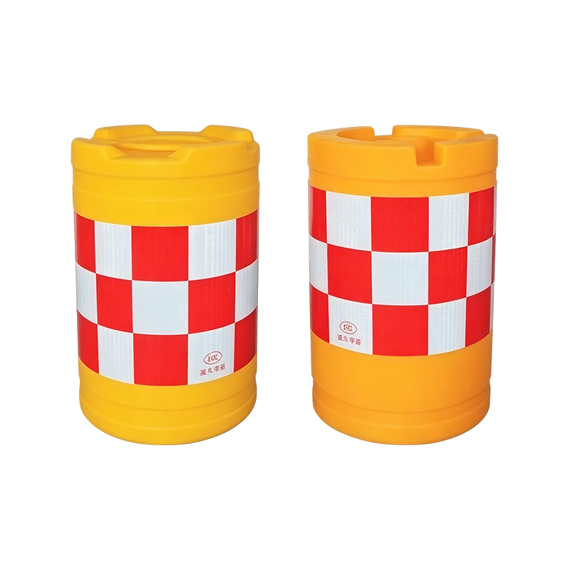Vyfukované / rotačně tvarované sudy na ochranu proti nárazu